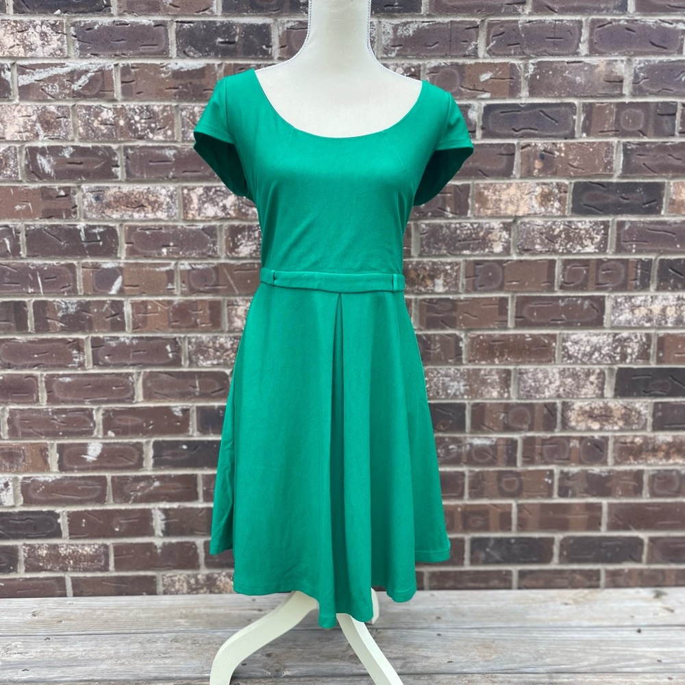 City Chic | Plus Size Green Lined Skater Flare Dress | Size 14 | Color: Green